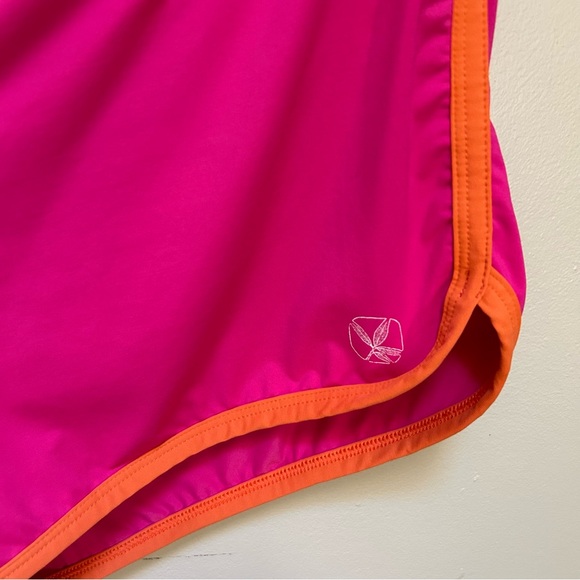 Title Nine x Carve Designs ~ Swim Boy Short Bottoms in size Medium - Picture 4 of 9